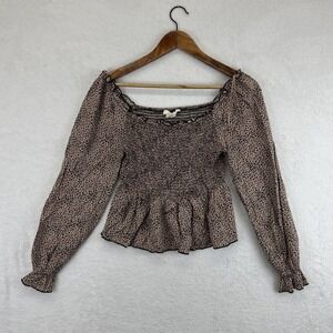 Urban Romantics Shirt Womens Medium Beige Smocked‎ Peplum Long Sleeve Leopard